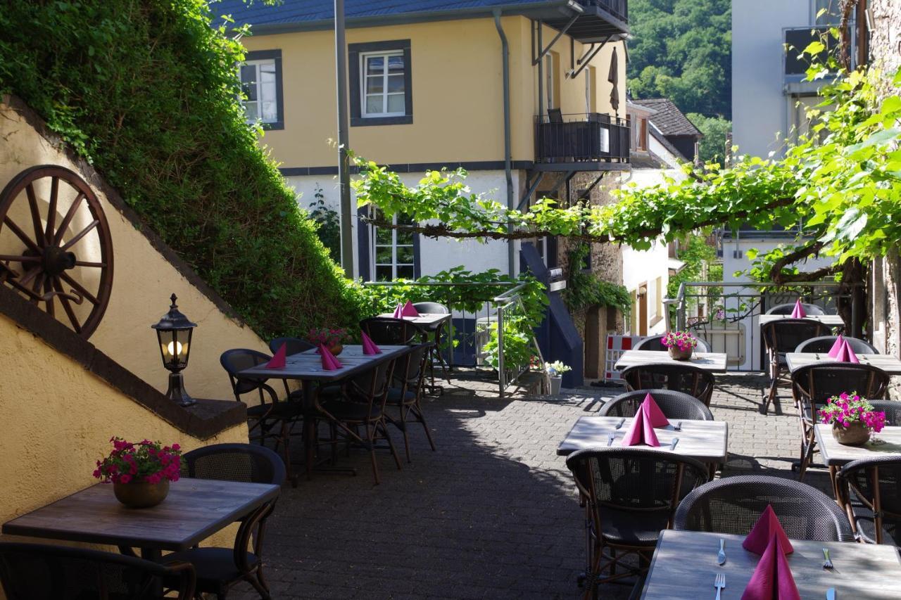 Hotel Gast Und Weinhof Beim Schneemann Valwig Esterno foto